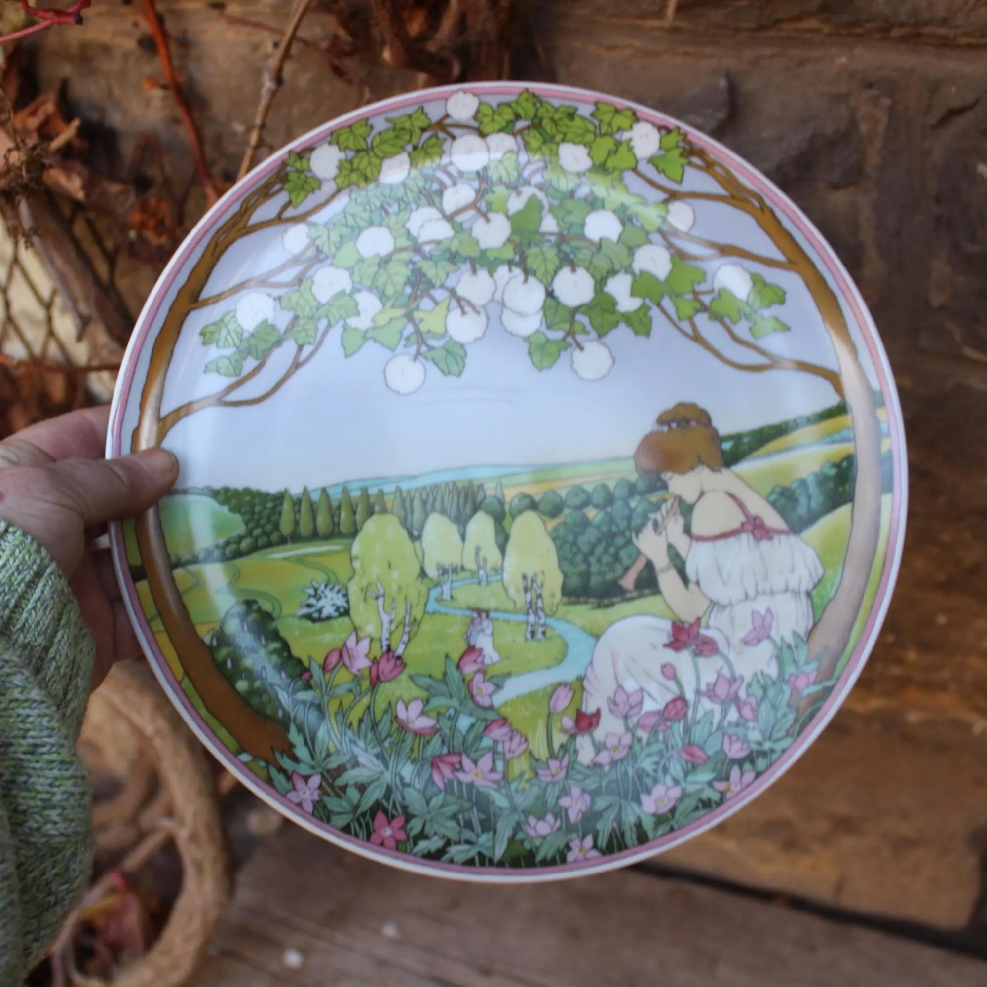 Vintage Garden Ceramic Decorative Plate - View 5