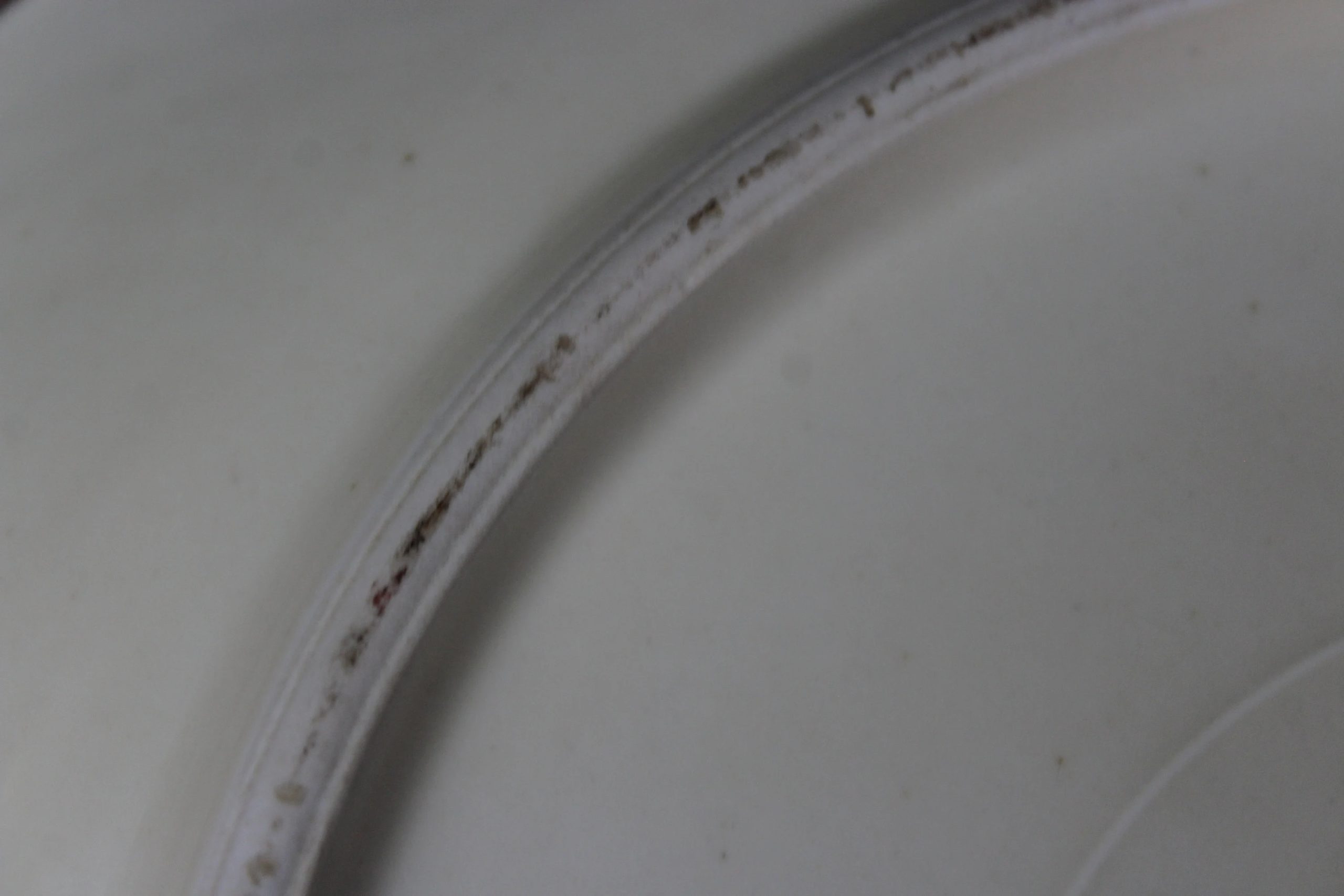 Vintage white embossed floral ceramic plate - View 5