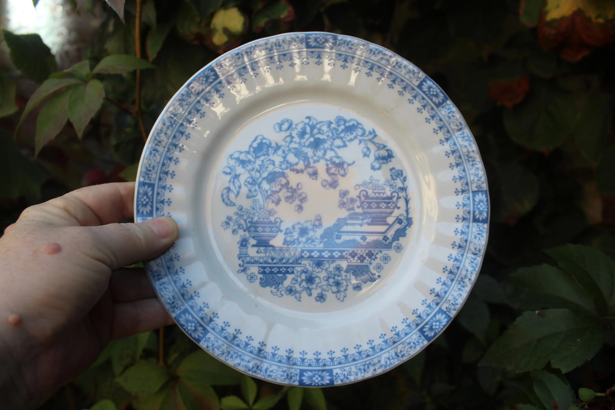 Classic floral blue and white transfer ceramic plate - View 2