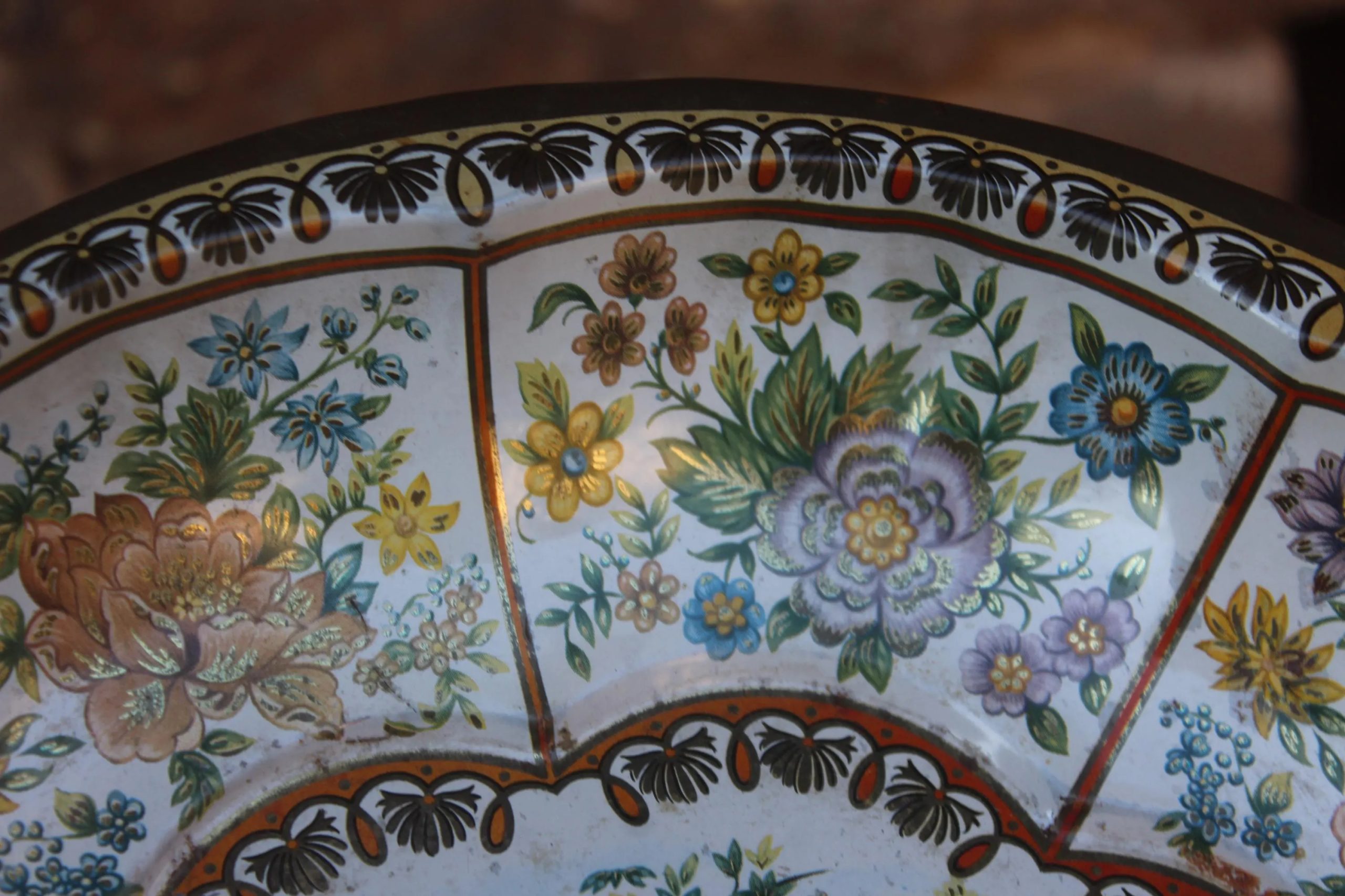 Exquisite floral landscape ceramic plate - View 5